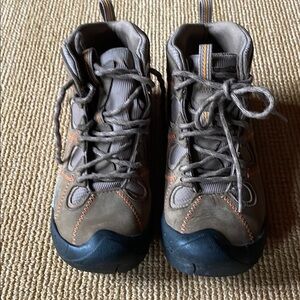 Keen Brown and Blue Ankle Boots